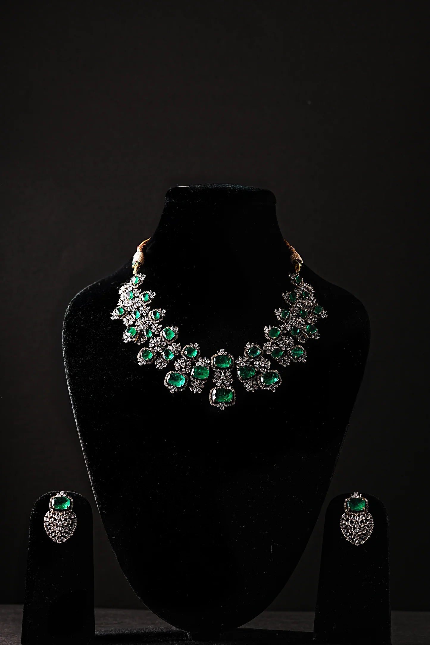 Royal Emerald & Diamond Cluster Necklace Set